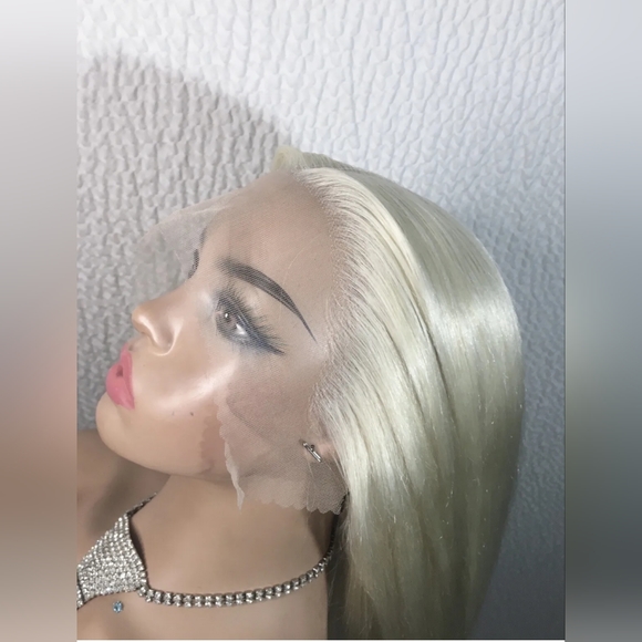 26 In Pale Blonde Lace Wig Human Hair - Picture 3 of 15